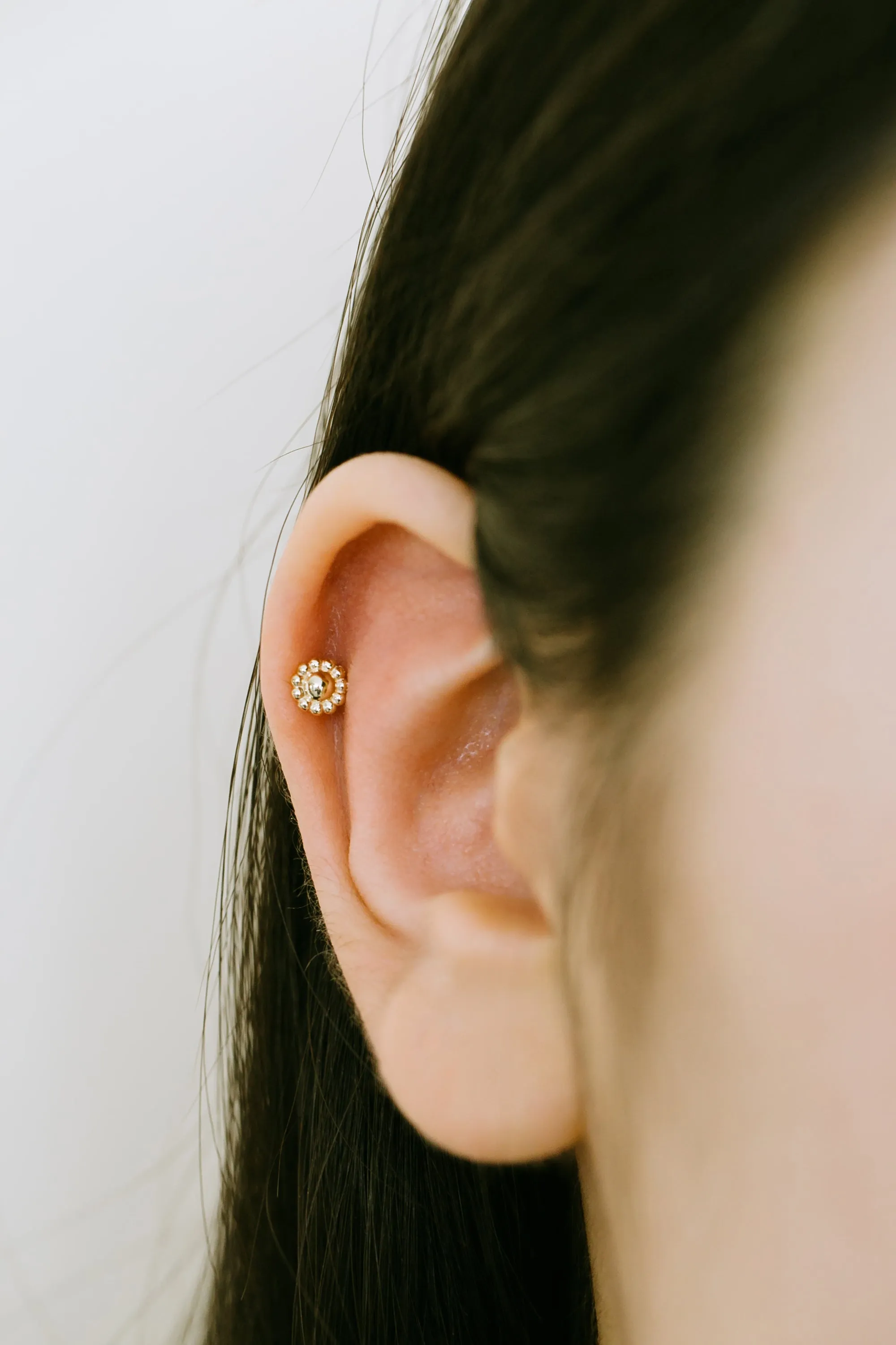 14K GOLD JEWELRY MINIMALIST DELICATE FLOWER BALL ROUNDED BARBELL EAR STUD EARRING PIERCING