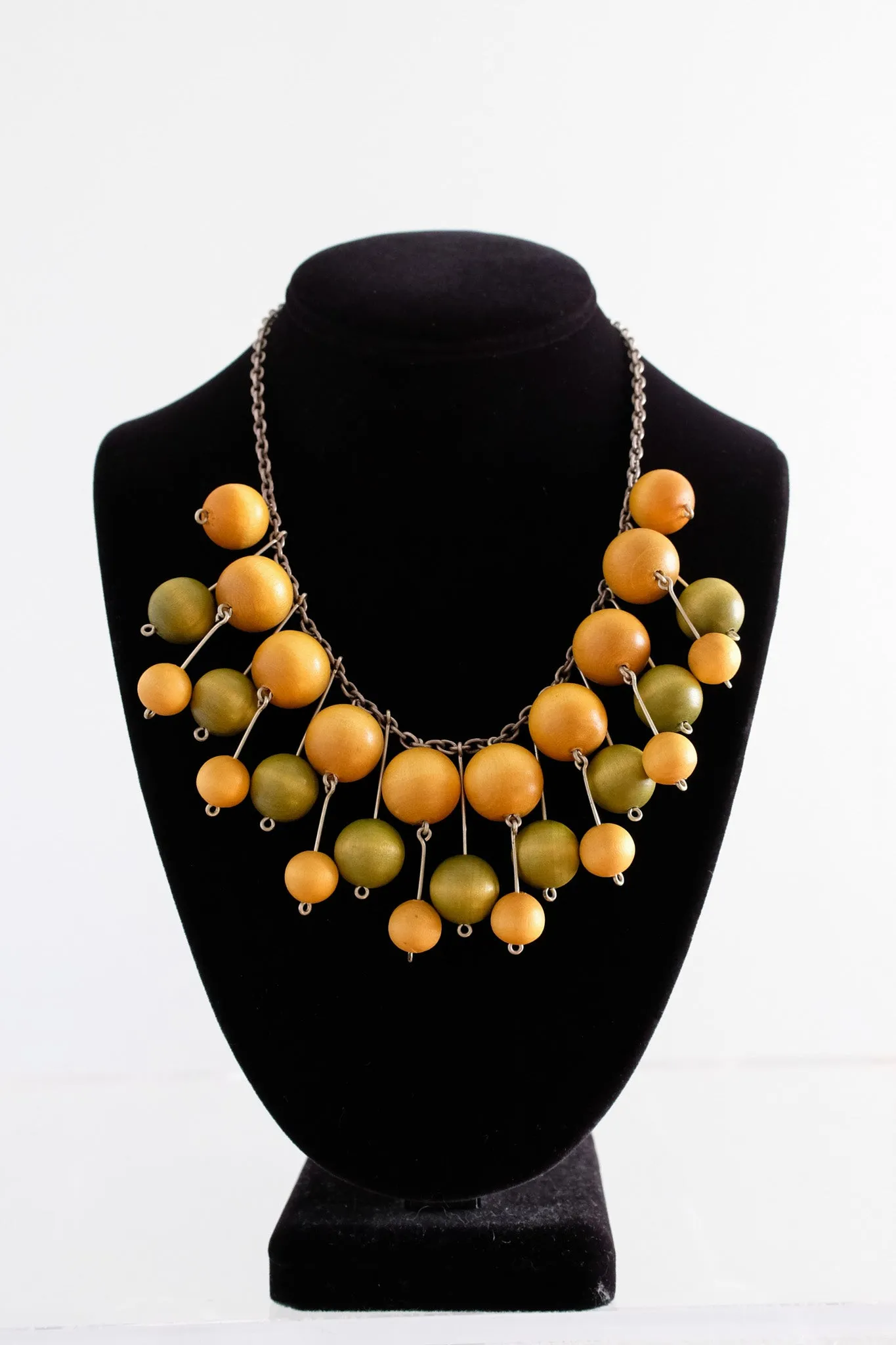 Coolest 1940's Wood Beaded Statement Necklace / OS