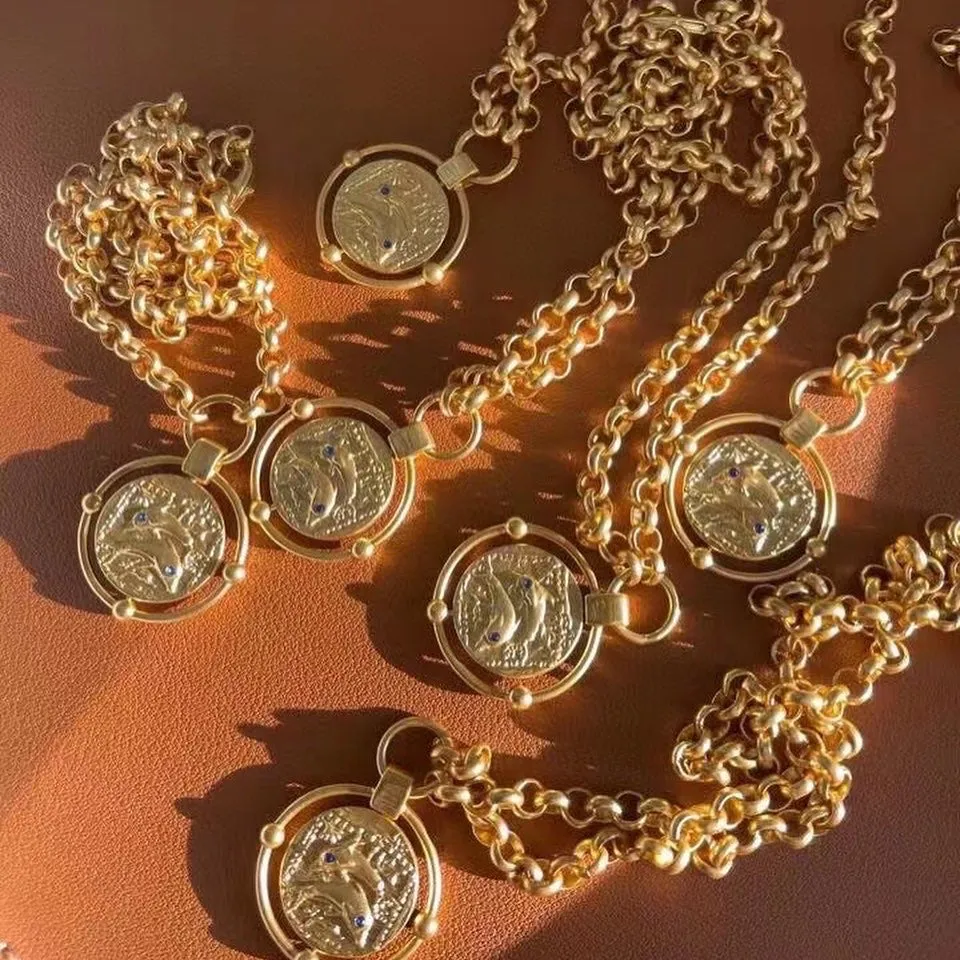 Dolphin gold coin thick chain necklace