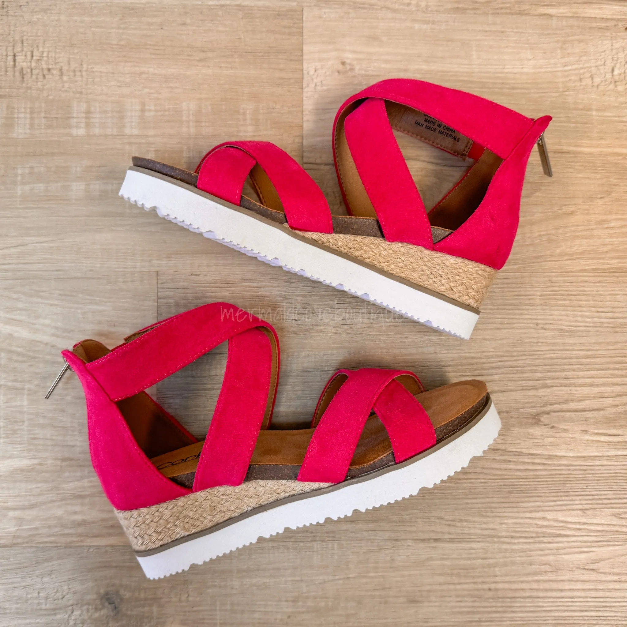 Double Dutch Wedge in Fuchsia