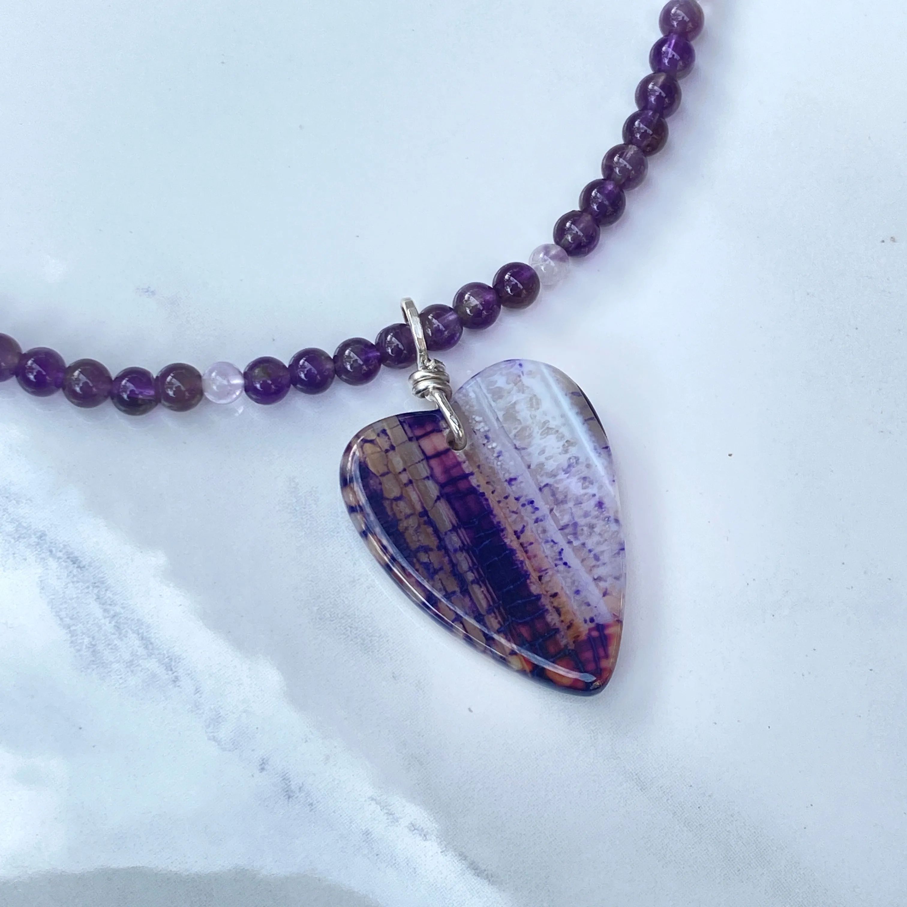 Dragon’s Vein Agate Heart Pendant Choker/Necklace with Dark and Lavender Amethyst Gemstone Necklace