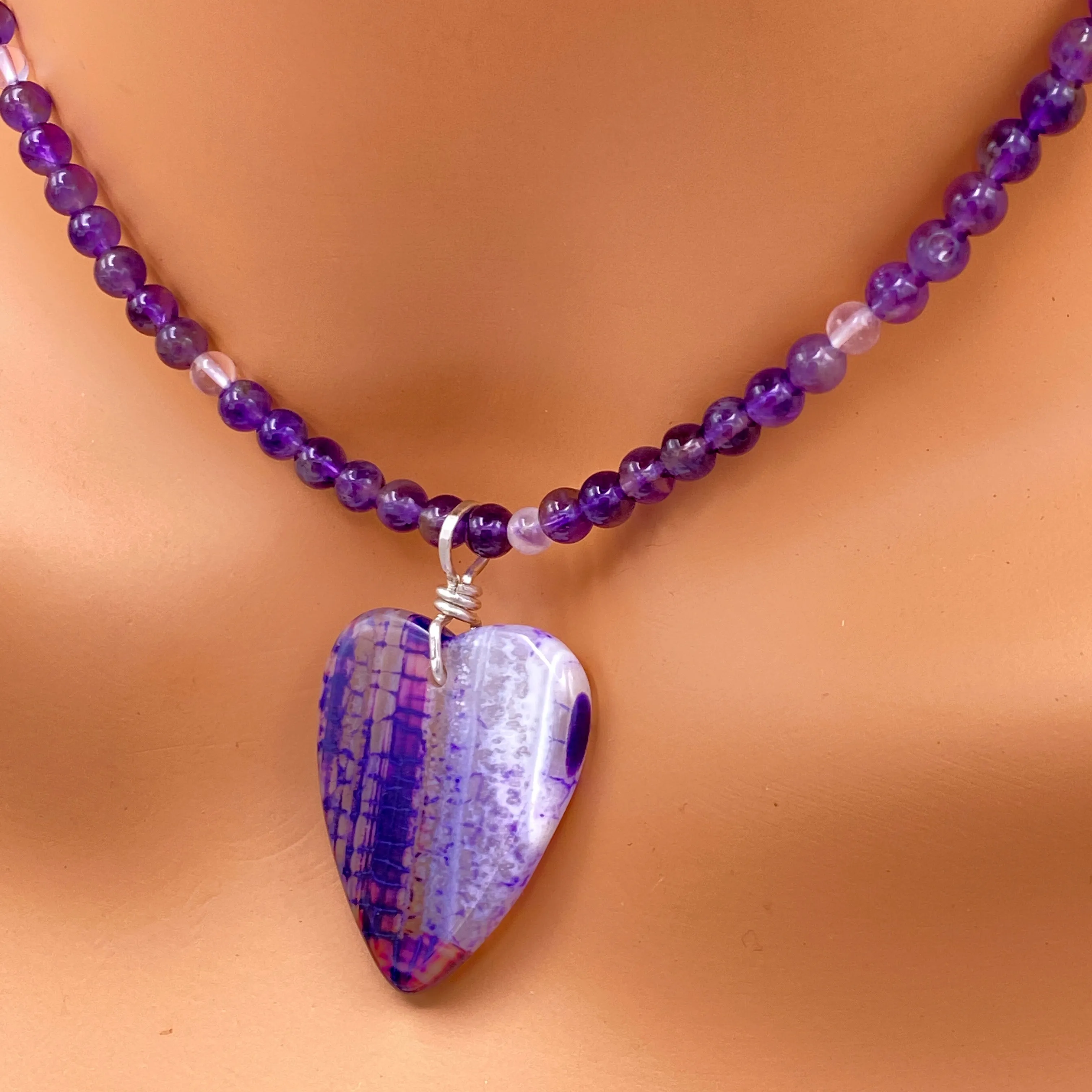 Dragon’s Vein Agate Heart Pendant Choker/Necklace with Dark and Lavender Amethyst Gemstone Necklace