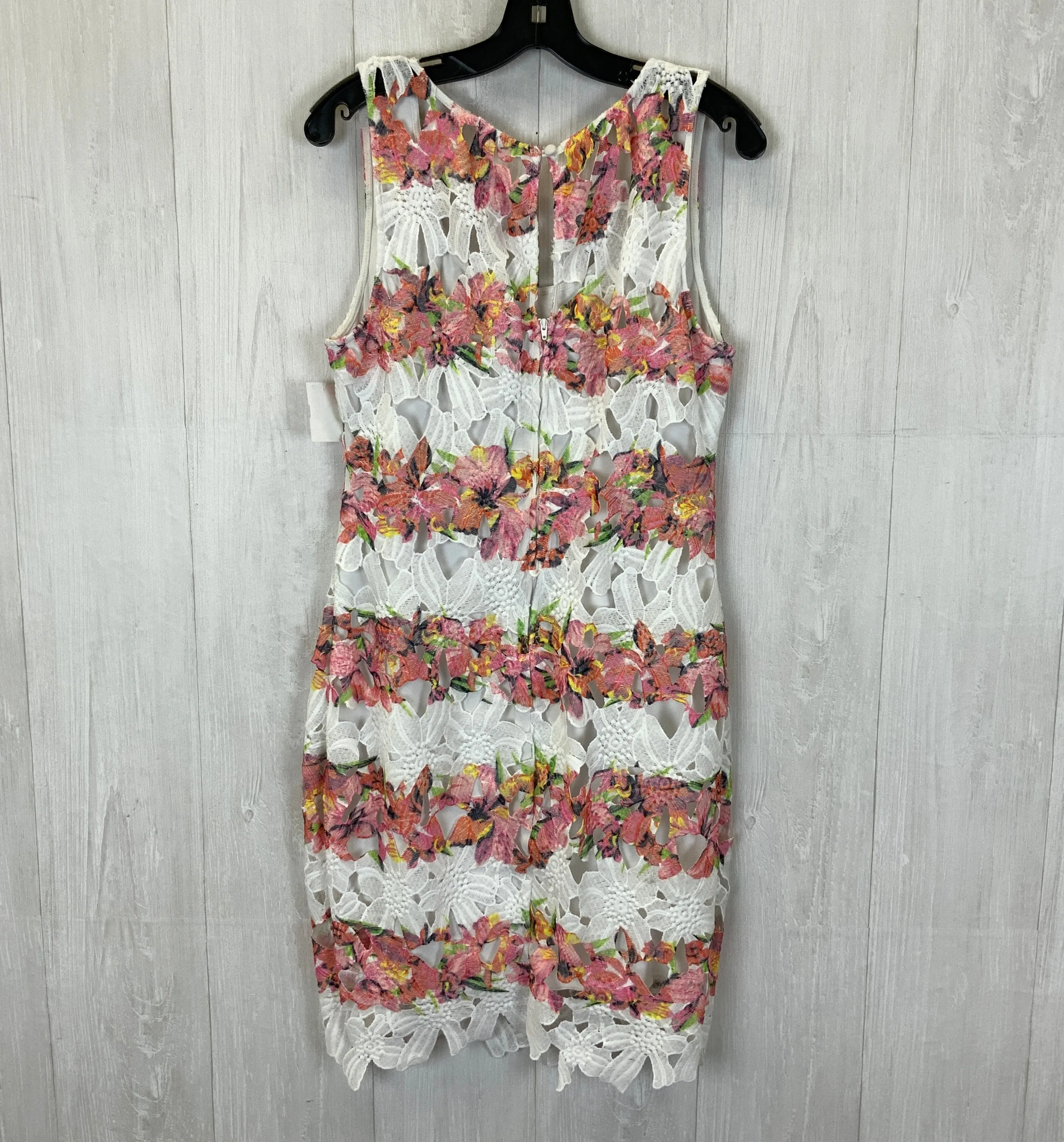 Dress Casual Short By Bisou Bisou  Size: L