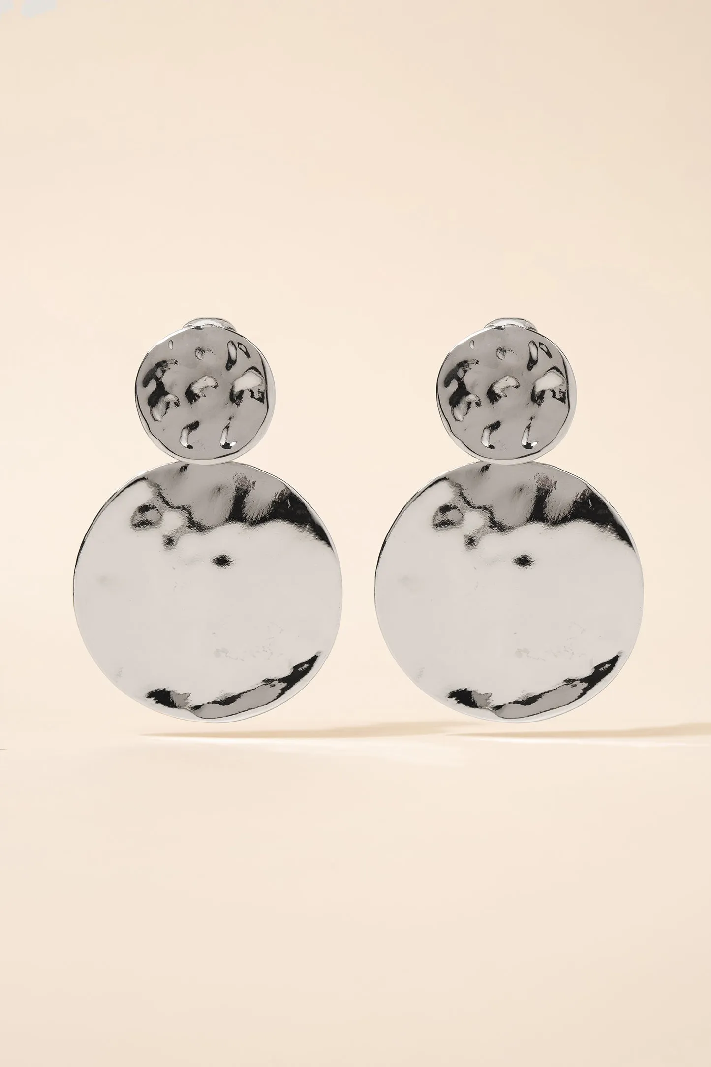 Elara Double Hammered Disc Clip-on Earrings