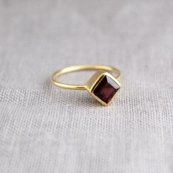 Handmade Natural Garnet Minimalist Statement Ring