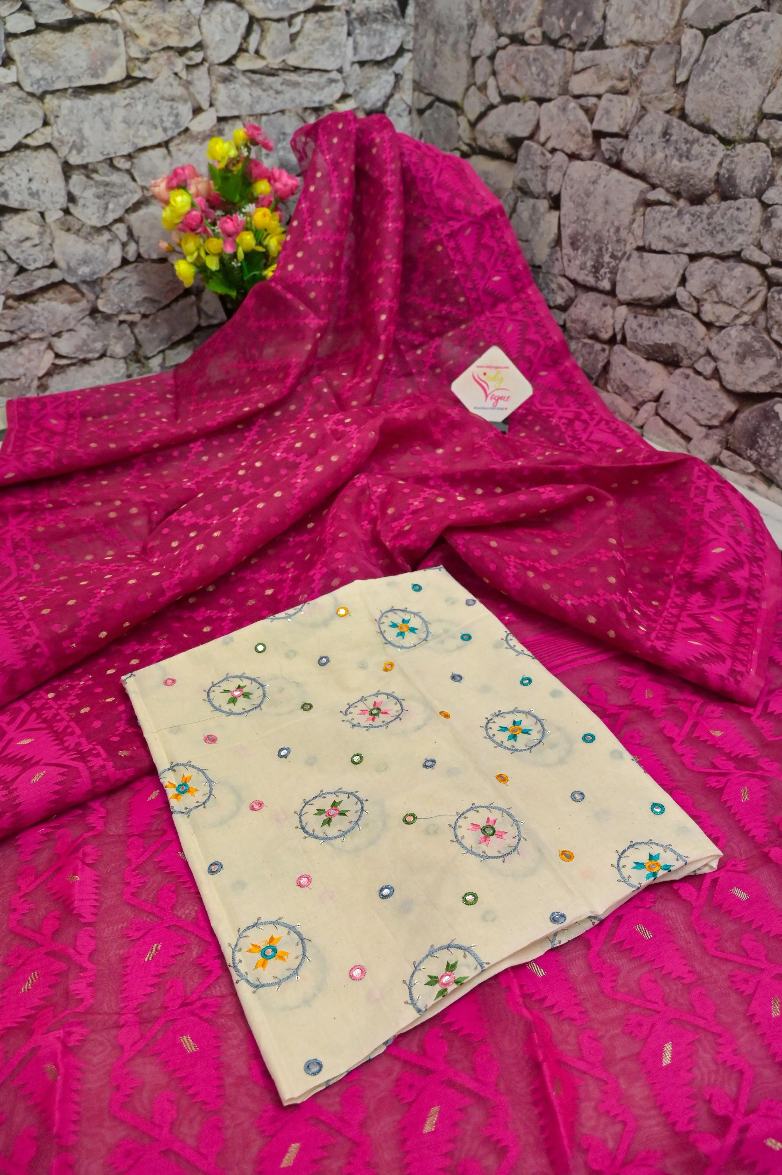 Magenta Color Jamdani Saree with Mirror Work Blouse Piece