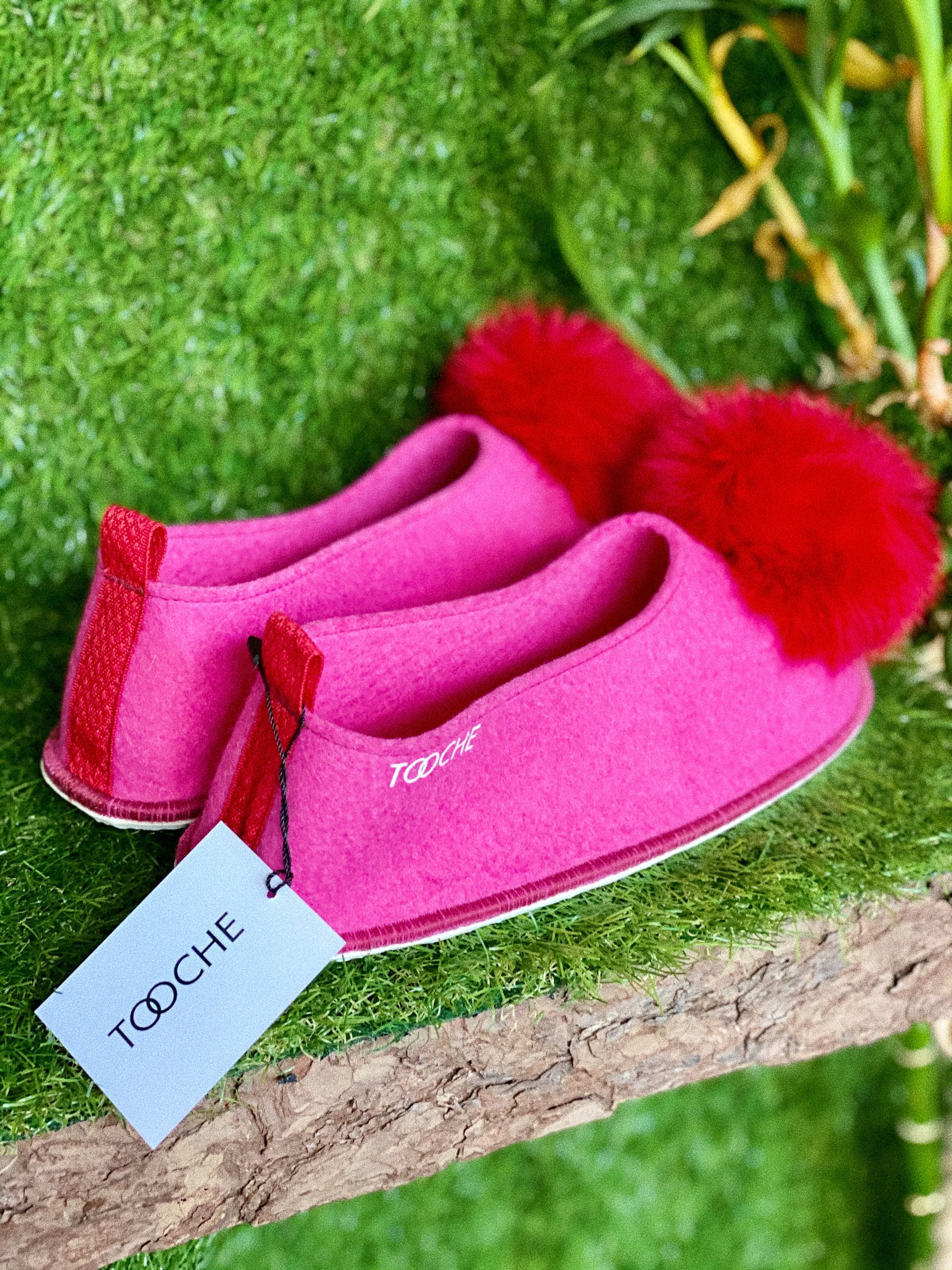 PINKY pom pom kids slippers