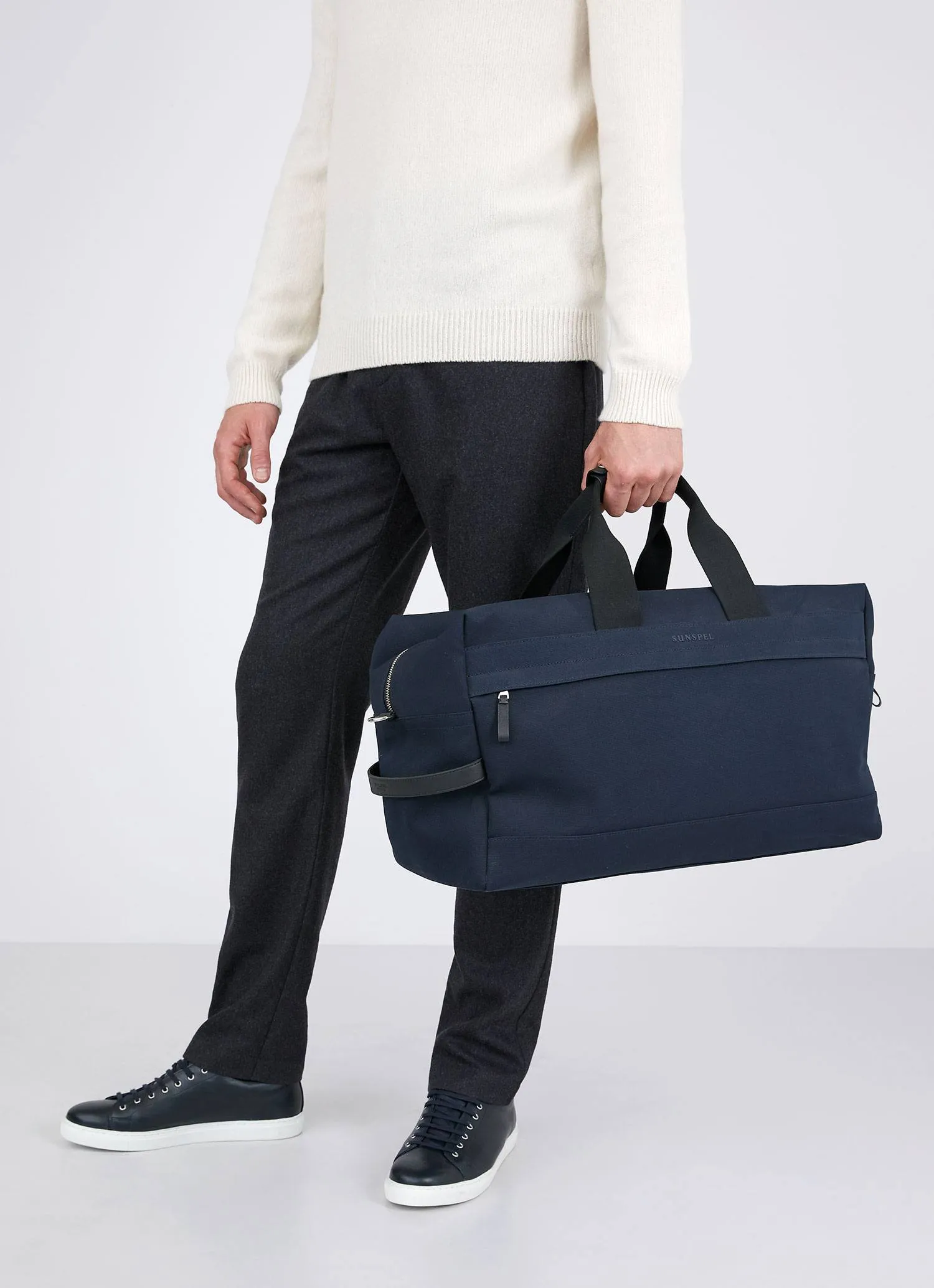 Weekend Bag in Navy